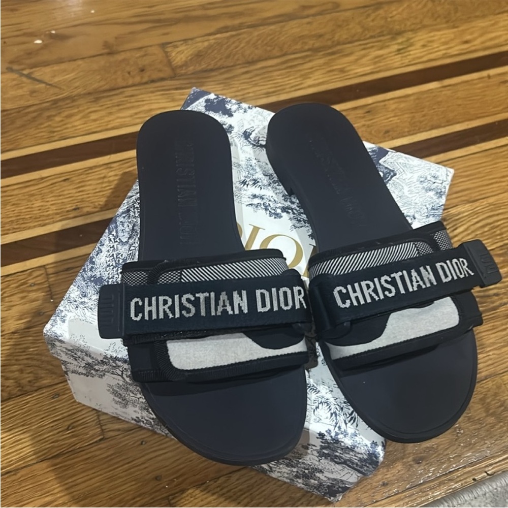 Christian Dior Black and White Slides
Authentic 
Size 38
Good condition